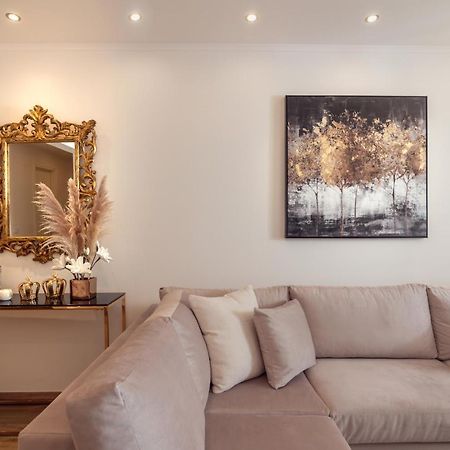 Maison Downtown Luxury Apartments! Закинтос Екстериор снимка